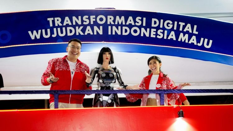Truk Digital di Karnaval HUT RI ke-80 Hadirkan Robot AI dan Satelit SATRIA-1