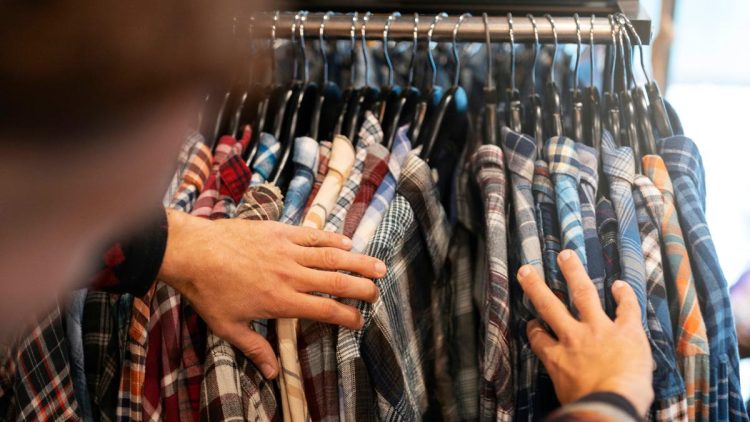 Sering Gatal Setelah Menggunakan Baju Baru? Ini Penyebab yang Mungkin Tidak Kamu Duga