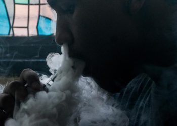 Perketat Aturan Vape, Prof Tjandra: Meningkatkan Kesehatan Masyarakat di Singapura