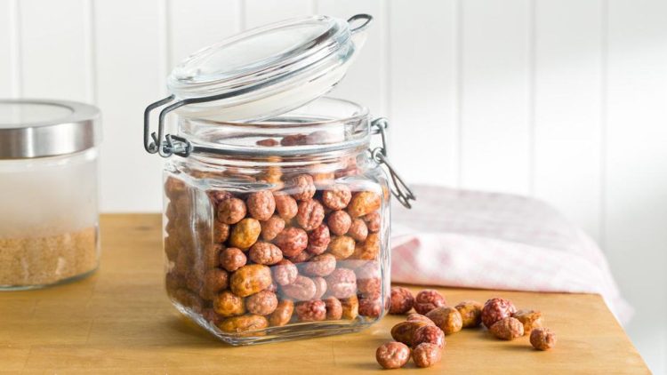 Enam Camilan Sehat yang Tidak Bikin Gemuk untuk Dibawa saat Kerja