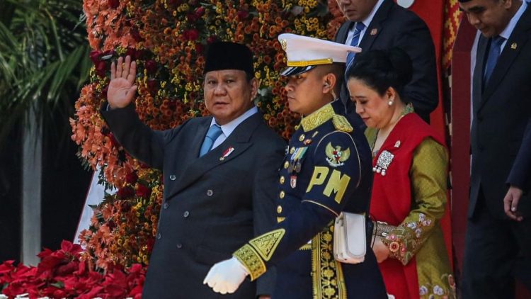 Jas Double Breasted Membuat Pria Terlihat Lebih Keren Menurut Prabowo