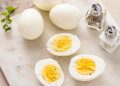 Telur Rebus Matang atau Setengah Matang, Mana yang Lebih Aman?