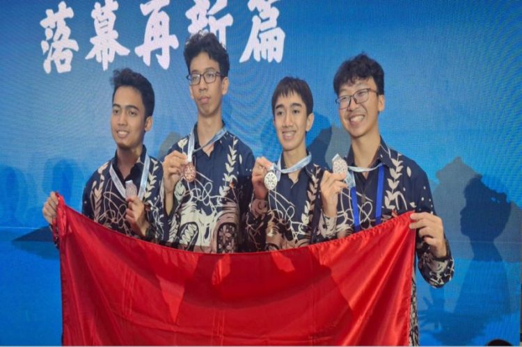 Siswa Indonesia Raih 4 Medali di Olimpiade AI Internasional