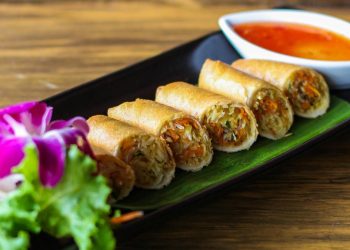 17 Makanan Khas Semarang untuk Oleh-Oleh, Panduan Lengkap Daya Tahan dan Harga