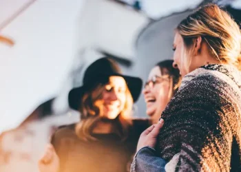 Mengapa Menjadi People Pleaser Dapat Menyebabkan Burnout dan Cara Menghentikannya