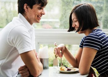 Naksir Sejati atau Hanya Ingin Perhatian? Ini Cara Membedakannya