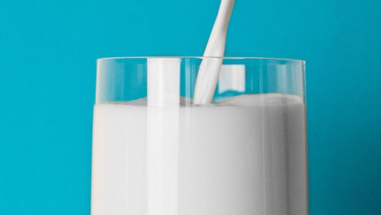 Orang dengan 7 Penyakit Ini Sebaiknya Hindari Minum Susu Meski Steril