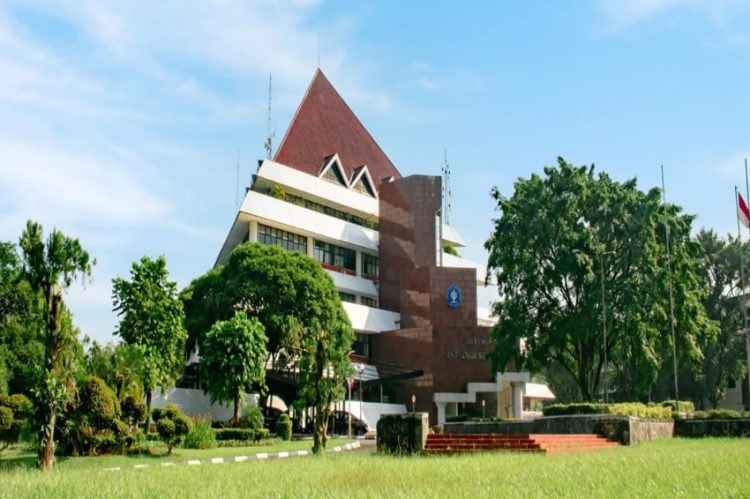 Tips Jitu Raih Beasiswa untuk Mahasiswa di IPB University