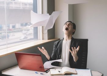 Pandangan Psikolog tentang Menjaga Kesehatan Mental di Hadapan Ancaman PHK