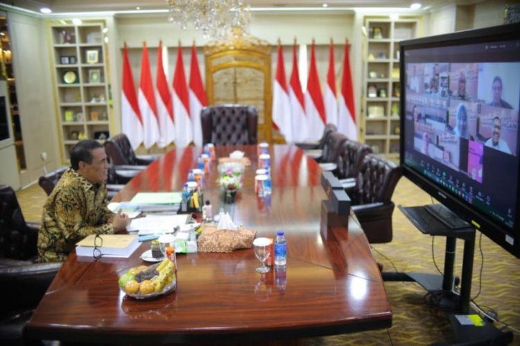 Menteri Pertanian RI Uji Hasil Penelitian S3 di Program SIL Universitas Indonesia