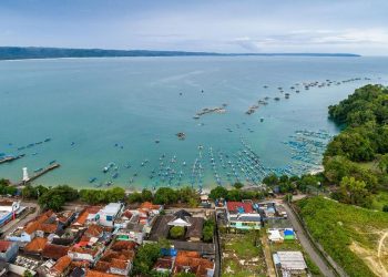 Ratusan Wisatawan Telantar di Pangandaran Meski Sudah Bayar Liburan