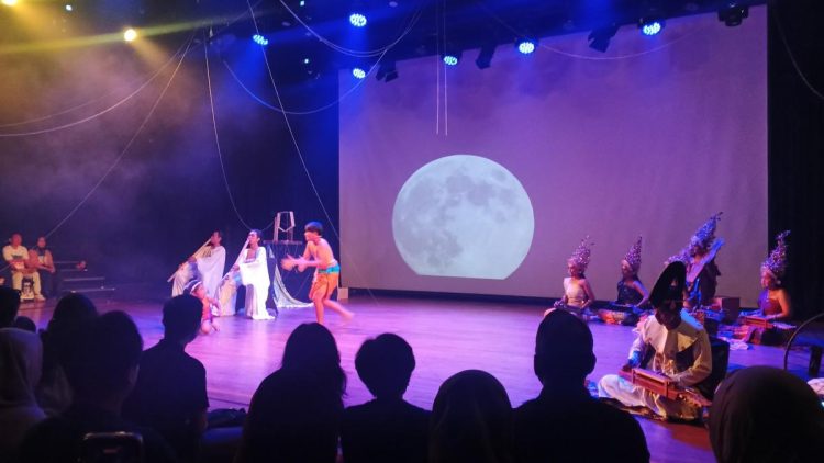 Mengurai Kisah Sang Bulan dan Dendam Kala Rau di FMI 2025