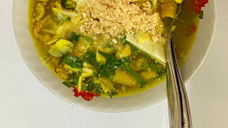 11 Soto Enak di Surabaya yang Wajib Dicoba dan Menjadi Favorit Warga Lokal