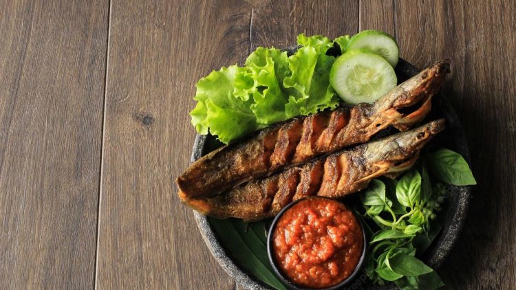 12 Tempat Makan Pecel Lele Terlaris di Jakarta 2025 yang Bikin Ketagihan