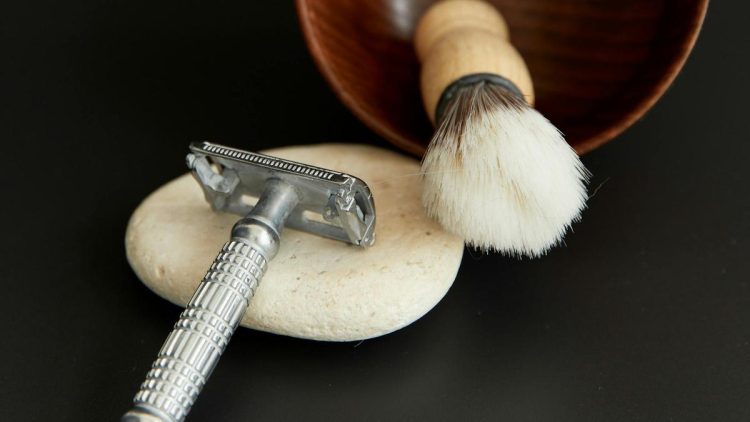 6 Alat Cukur Kumis dan Jenggot Pilihan Elektrik dan Mini