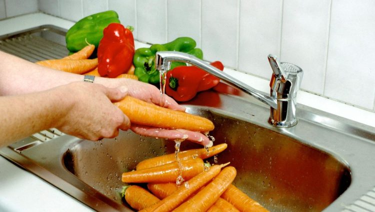 Bolehkah Baking Soda Digunakan untuk Mencuci Sayur?