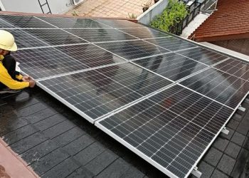 Fenomena Listrik di Atap Genteng Marak di Indonesia