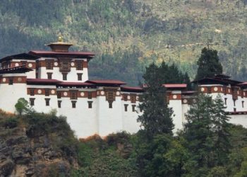 17 Desember Hari Apa? Hari Nasional Bhutan dan 9 Alasan Negara Paling Bahagia Dunia