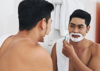 Pembasuh Wajah dan Foam Cukur 2-in-1, Solusi Pagi untuk Pria Sibuk