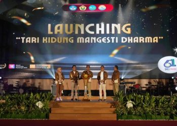 Dies Natalis 61 UNEJ, Rektor Luncurkan Tarian Tradisional dan Penghargaan Alumni Inspiratif