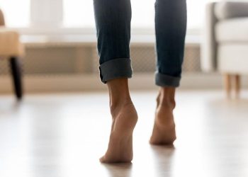 7 Alasan Tumit Kaki Sakit yang Harus Diperhatikan