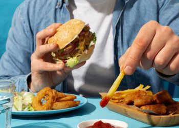 9 Penyebab Tekanan Darah Tinggi Selain Konsumsi Garam Berlebihan