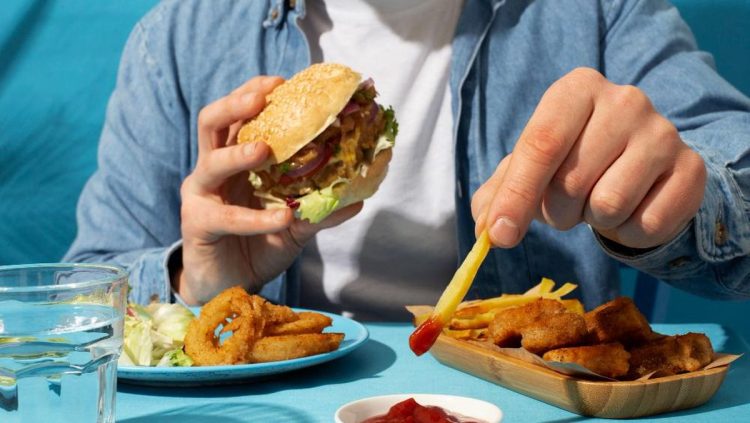 9 Penyebab Tekanan Darah Tinggi Selain Konsumsi Garam Berlebihan