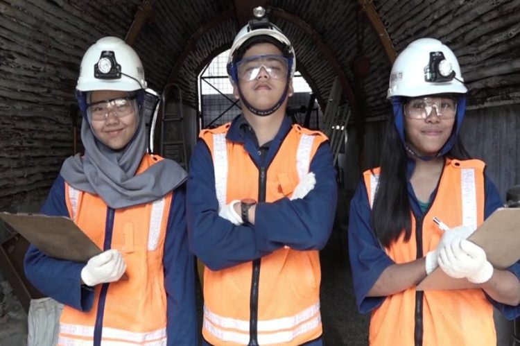 PTN dan PTS dengan Jurusan Teknik Terbaik 2025 di Indonesia dan Daftarnya