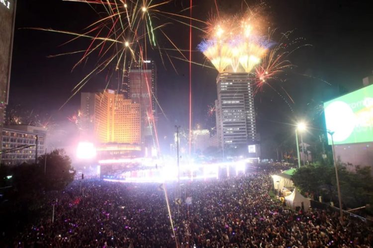 Kumpulan Pantun Selamat Tahun Baru 2026 Penuh Semangat dan Inspirasi