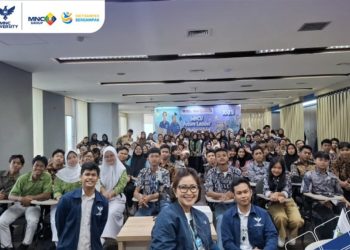 Seminar Kepemimpinan Melalui Literasi Keuangan untuk Calon Pemimpin Muda di MNC University