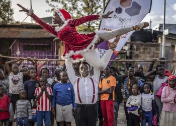 Perayaan Natal 2025 di Seluruh Dunia