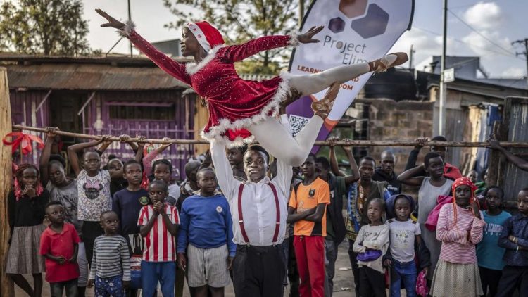 Perayaan Natal 2025 di Seluruh Dunia