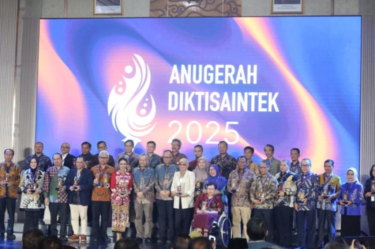 UBSI Menjadi Pemenang Emas Anugerah Diktisaintek 2025