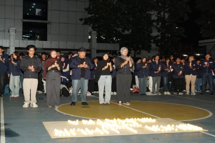 Nyalakan 1.000 Lilin untuk Korban Banjir di Sumatera oleh Universitas Budi Luhur