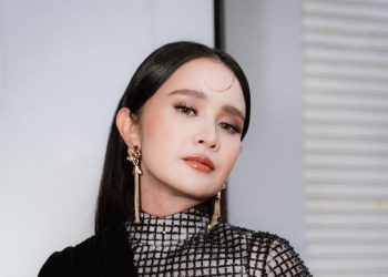 6 Gaya Michelle Ziudith di Gala Premiere Film Alas Roban Hari Pertama Raih 176 Ribu Penonton