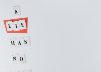 Penyebab Seseorang Sering Berbohong dalam Hubungan