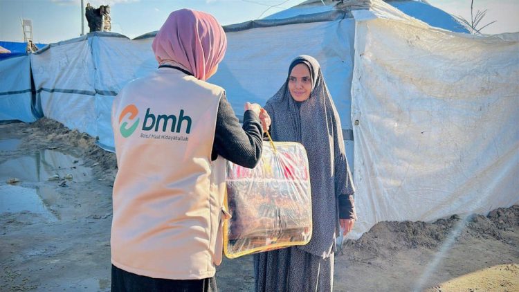 Selimut Hangat dari Indonesia untuk Warga Gaza Utara Saat Dingin Musim Dingin