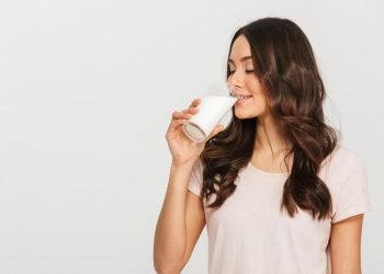 Apakah Susu Masih Penting bagi Orang Dewasa?