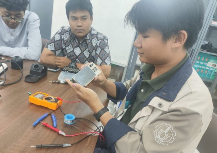 Teknologi Deteksi TBC Menggunakan Suara Batuk dan IoT Diterapkan oleh ITS