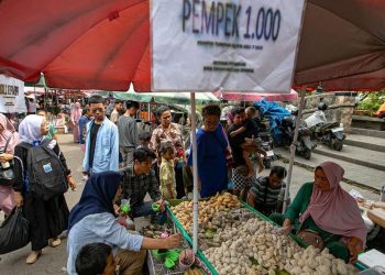 Denyut Nadi Pusat Pempek di Tepian Sungai Musi