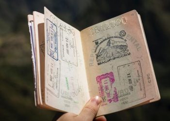 Thailand Akan Memperpendek Masa Tinggal Bebas Visa Pelancong Jadi 30 Hari