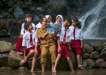 Mendikdasmen Mengingatkan AI Tidak Dapat Menggantikan Peran Guru