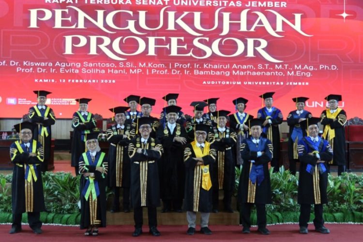 Kukuhkan 4 Guru Besar UNEJ, Jumlah Profesor Capai 101 Orang